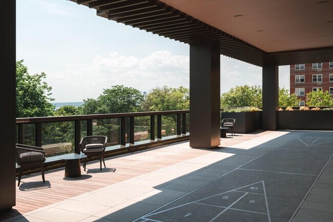 Building Photo - 2286 Cropsey Ave