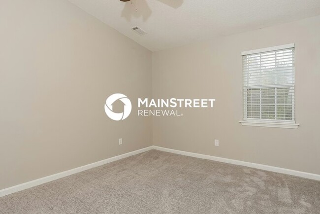 Building Photo - 2453 Crestdale Cir SE