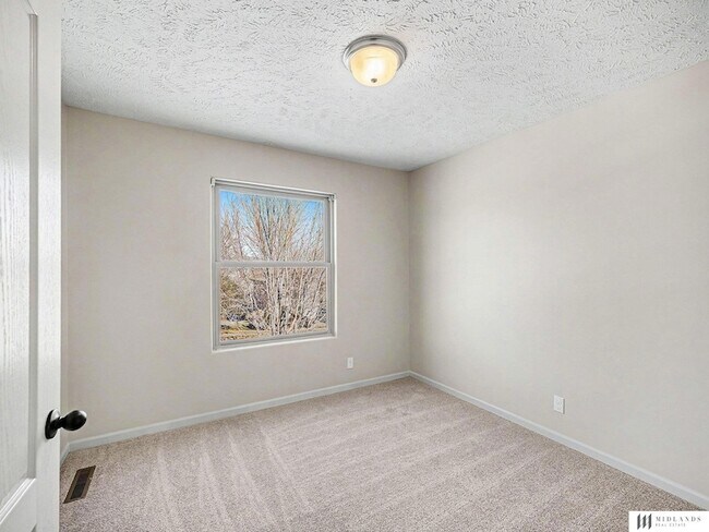 Building Photo - 16559 Dora Hamann Pkwy