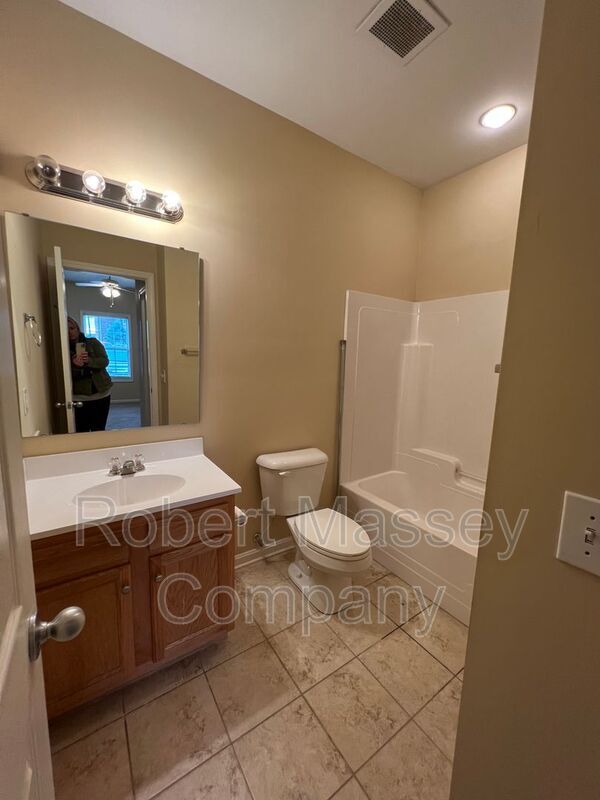 Building Photo - 12500 Townepark Way