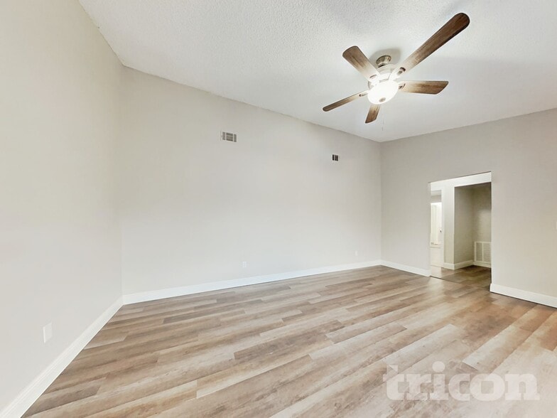 Building Photo - 1107 Lyric Dr