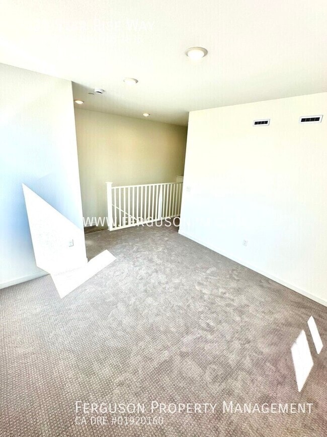 Building Photo - 7025 Star Rise Wy
