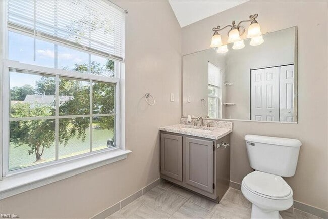 Building Photo - 4975 Kemps Lake Dr