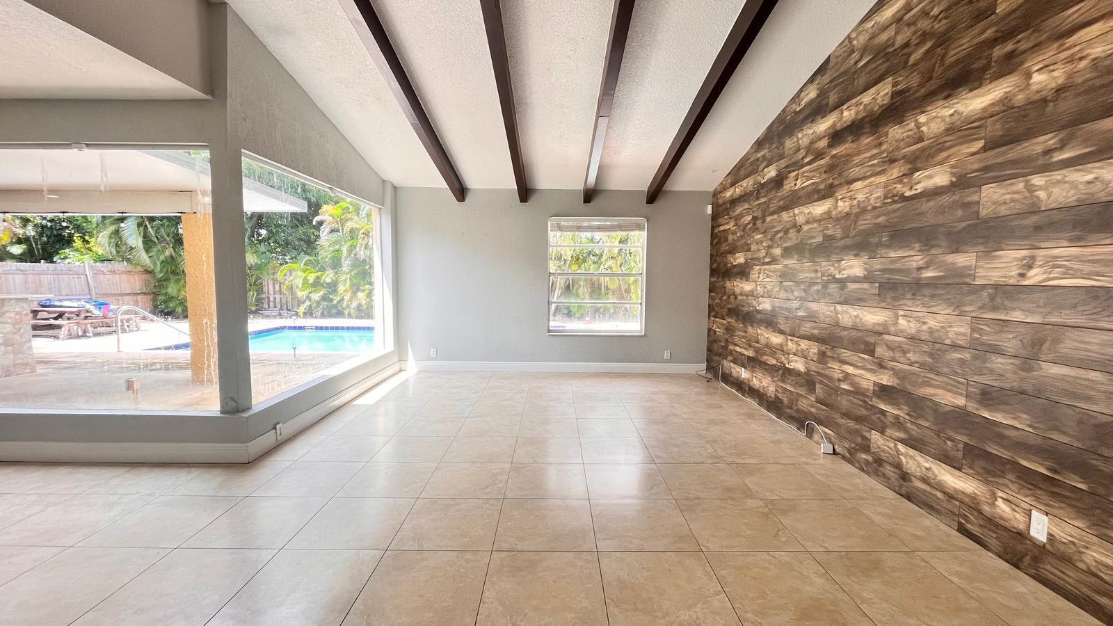 Building Photo - 11535 Sanderling Dr