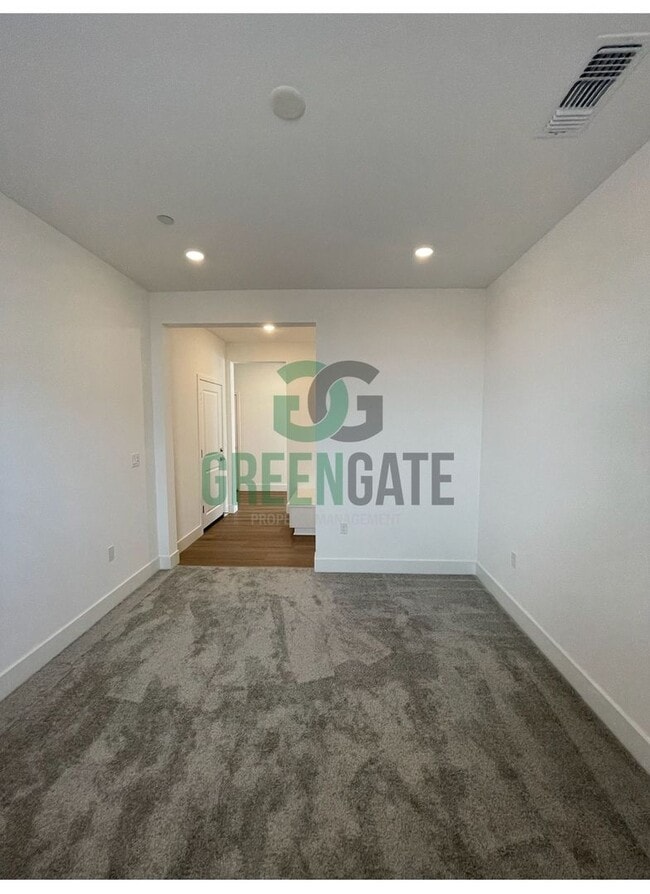 Building Photo - New Build in Tracy Hills!! 4 Bedroom 2.5 Bath AVAILABLE NOW!!