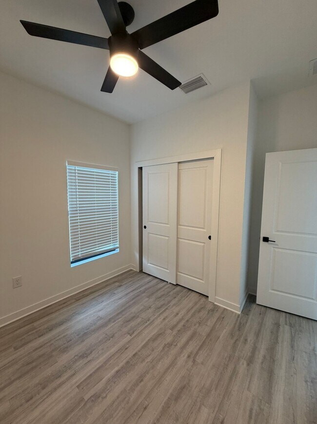 Building Photo - 4617-4619 27th Street Southwest