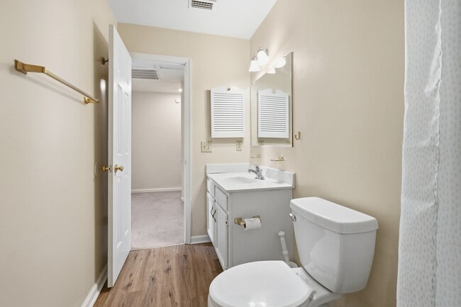 Building Photo - 3914 Wyckoff Dr