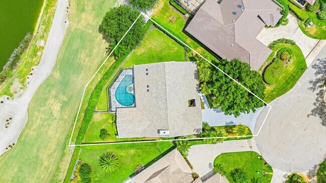 Building Photo - 18 Glencairn Rd