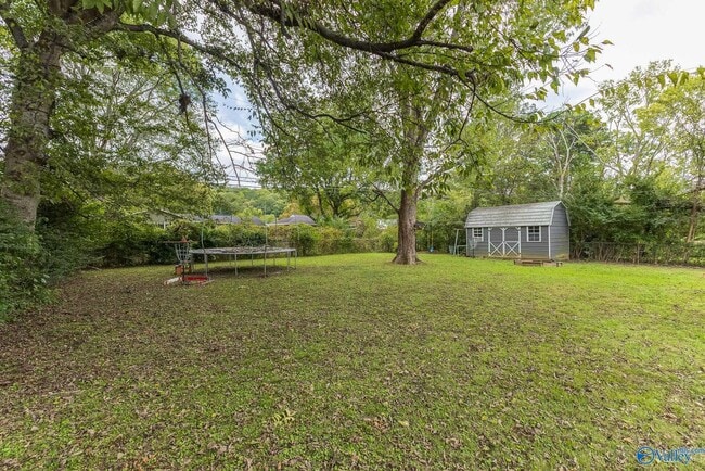 Building Photo - 816 Giles Dr NE