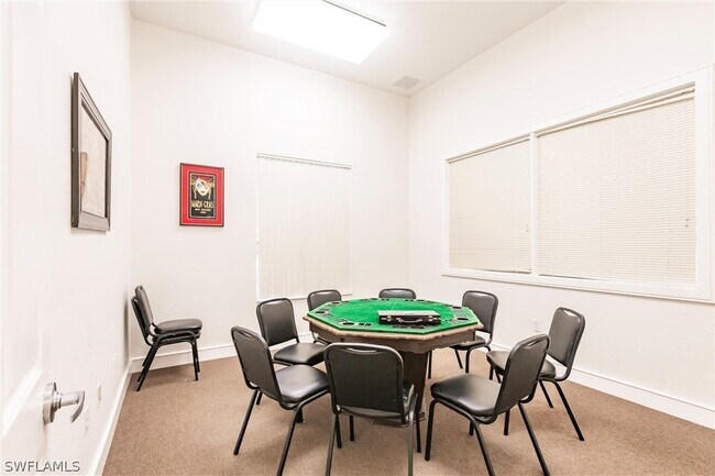 Building Photo - 8224 Key Royal Cir