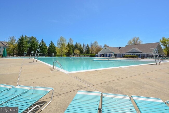 Building Photo - 8 Crusader Ct