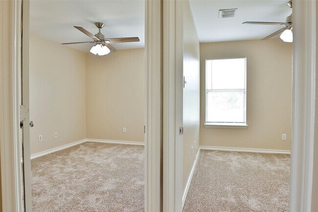 Building Photo - 7725 Stanley Ct