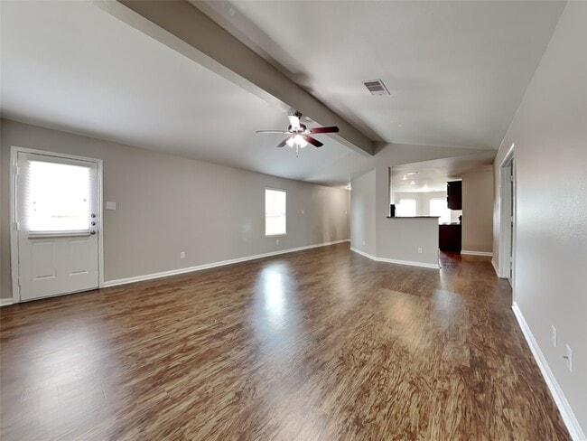 Building Photo - 2402 Regatta Ln