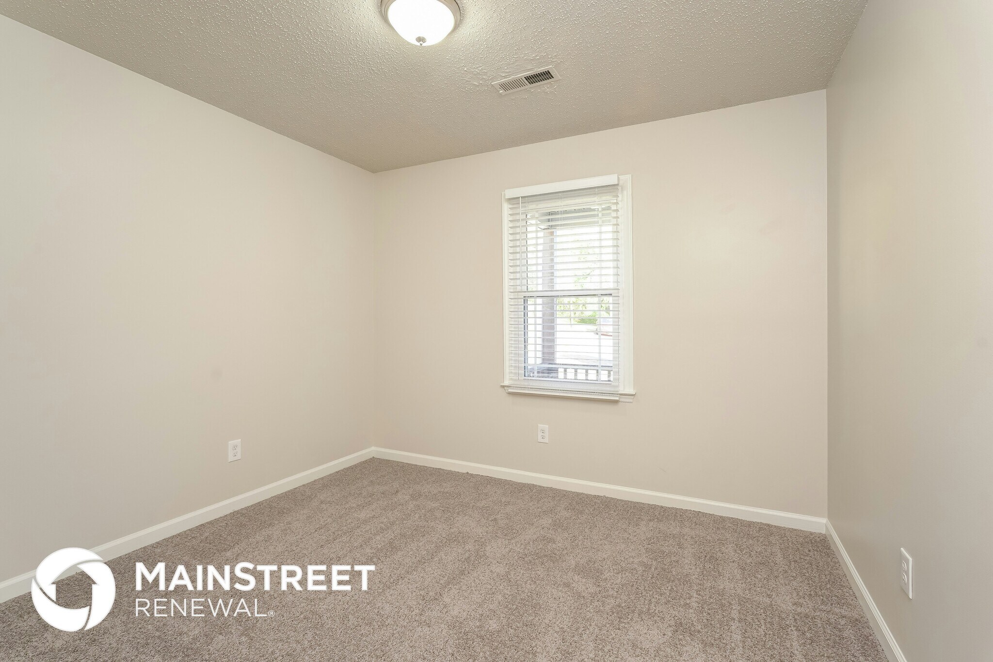 Building Photo - 6000 Southcrest Dr