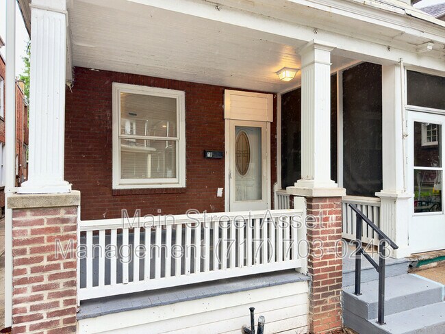 Building Photo - 19 S 20th St