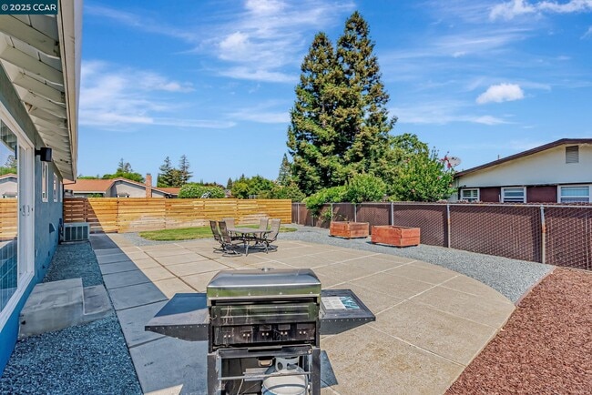 Building Photo - 5891 Caulfield Dr