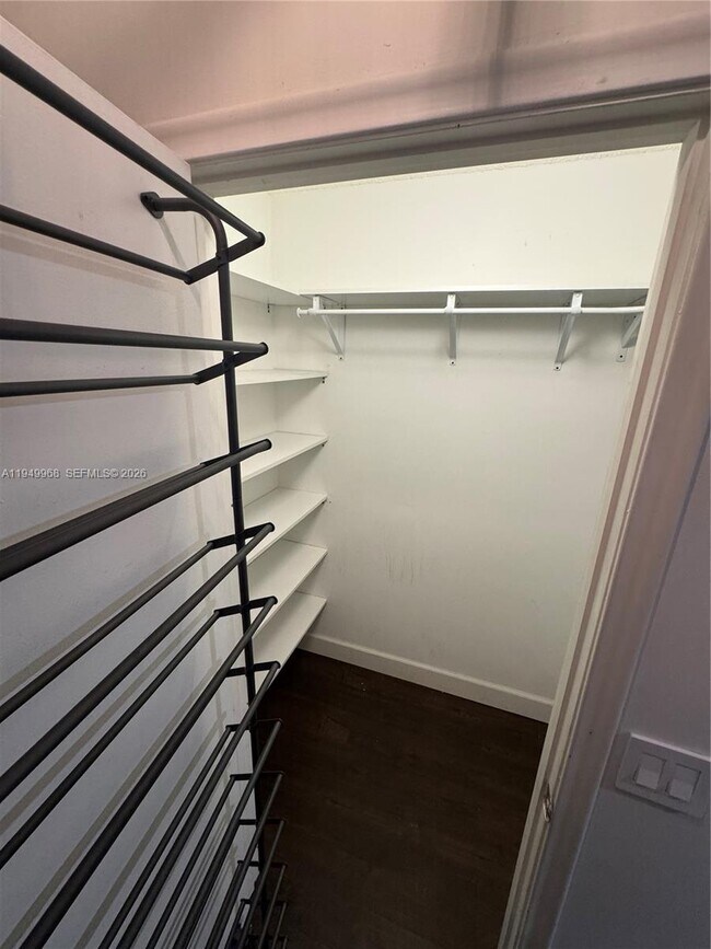 Building Photo - 20478 Vía Marisa