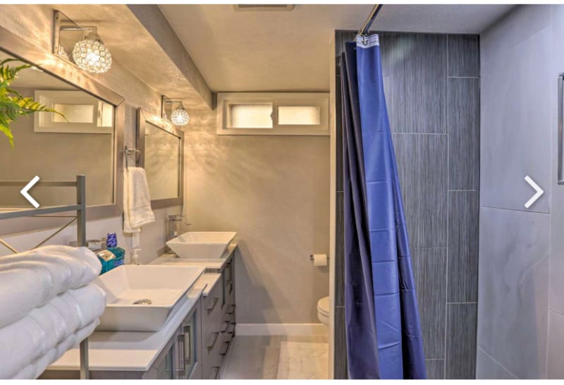 Building Photo - 240 S Julian St