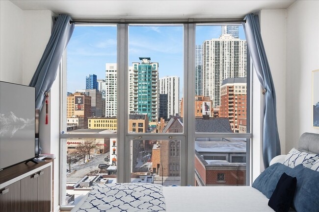 Building Photo - 600 N Dearborn St