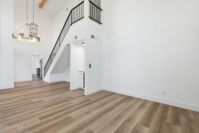 Building Photo - 2029 N Sunset Dr