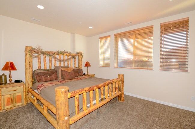 Building Photo - 3612 N Huntsman Path