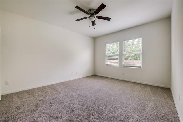 Building Photo - 425 Waterline Dr