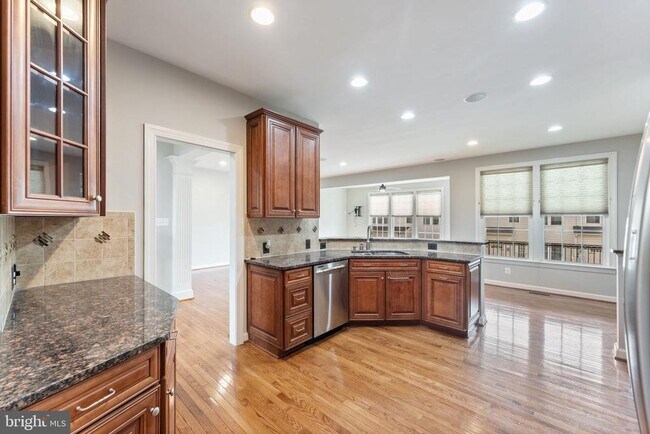 Building Photo - 42524 Rowderbury Square