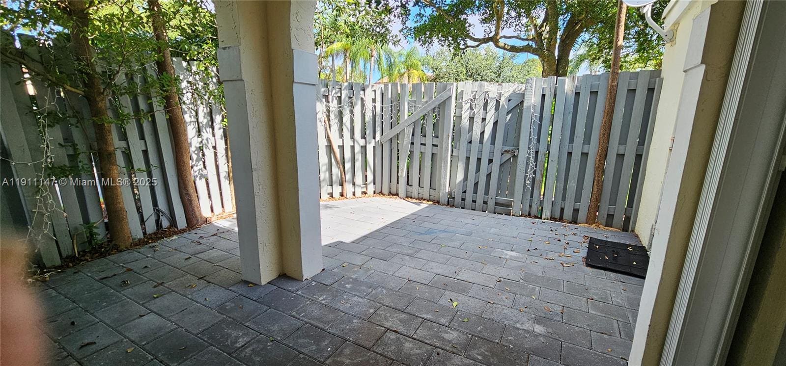 Building Photo - 1464 Springside Dr