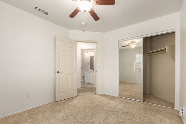 Building Photo - Ahwatukee Foothills Home in Prime Location!