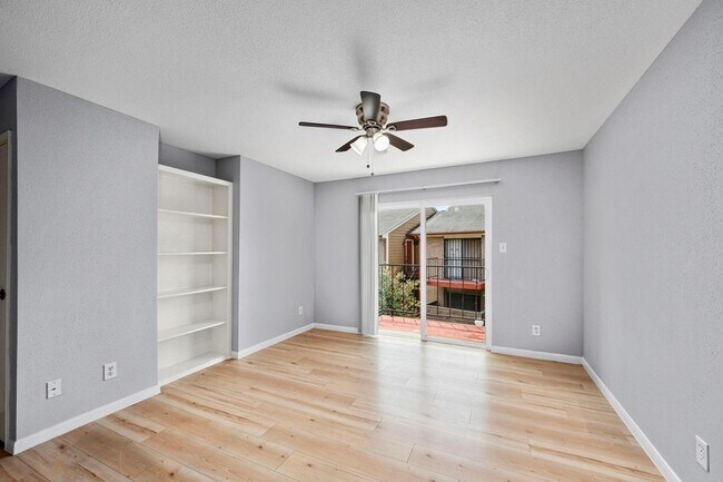 Building Photo - 12955 Woodforest Blvd