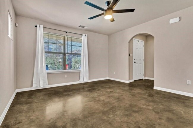 Building Photo - 4611 Graceful Ln