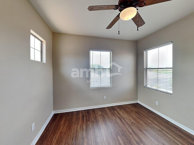 Building Photo - 2190 N 135th Dr