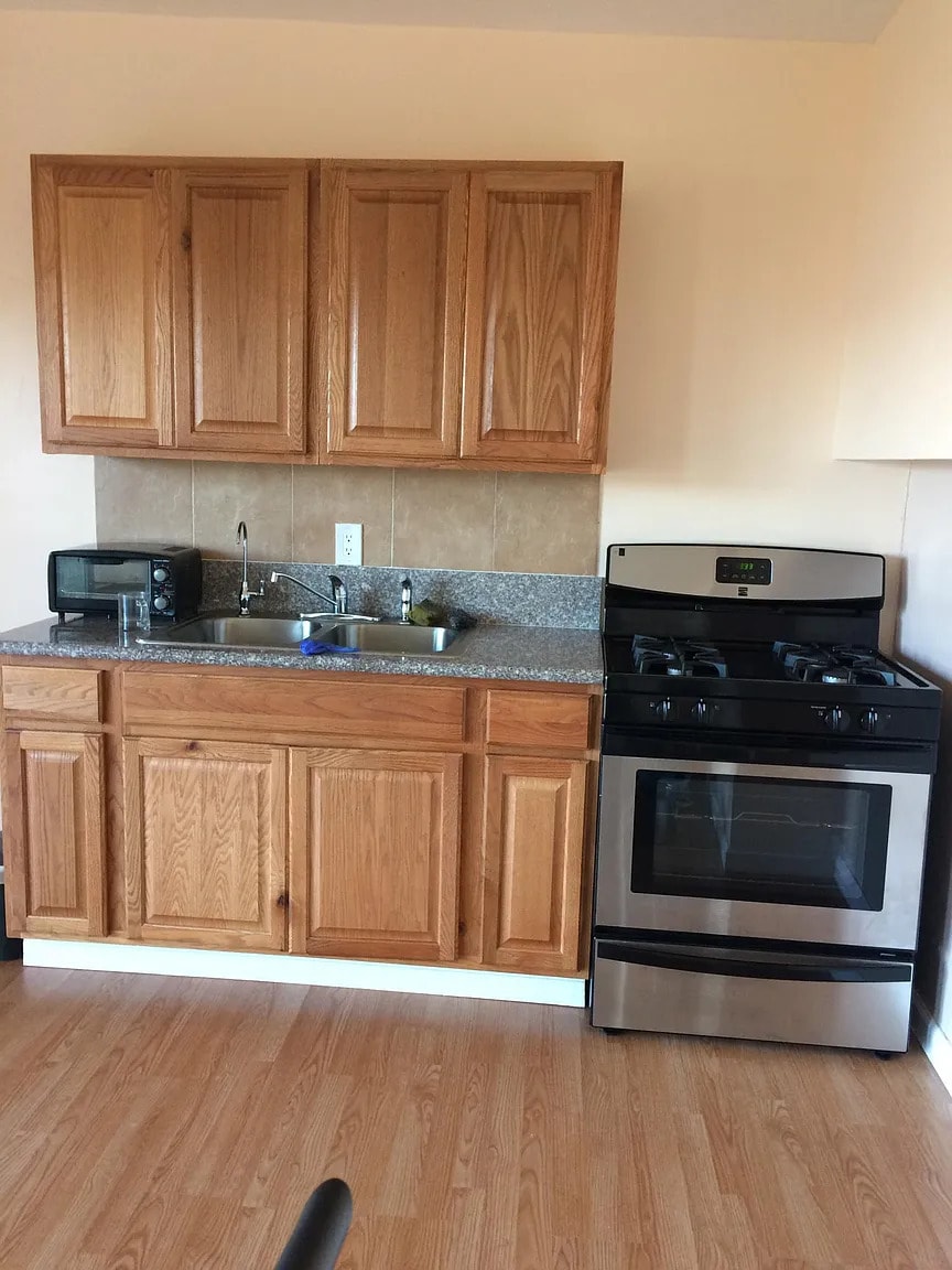 Building Photo - 1350 Stradella Rd