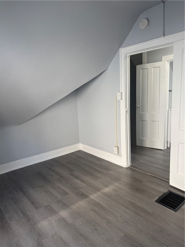 Building Photo - 686 Seward St