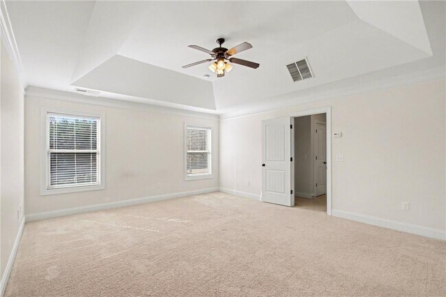 Building Photo - 2260 Harvest Ridge Cir NE