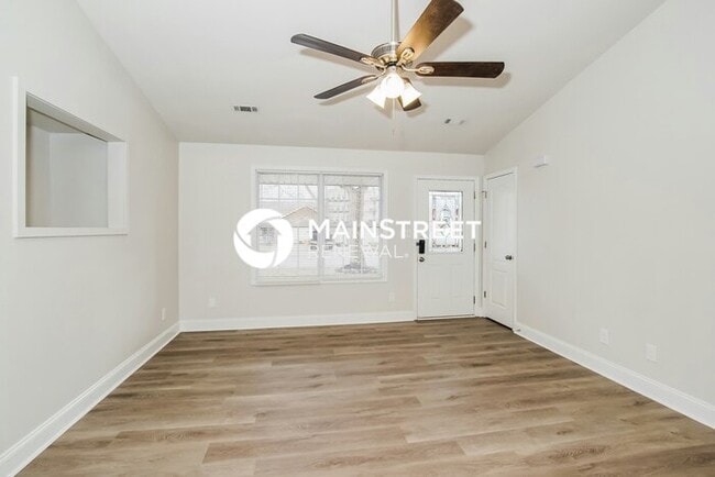 Building Photo - 3 Bedroom Pet-Friendly Home in KODAK, TN with Main Street Renewal