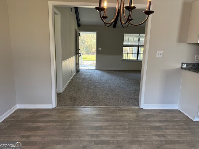 Building Photo - 731 Moon Bridge Rd