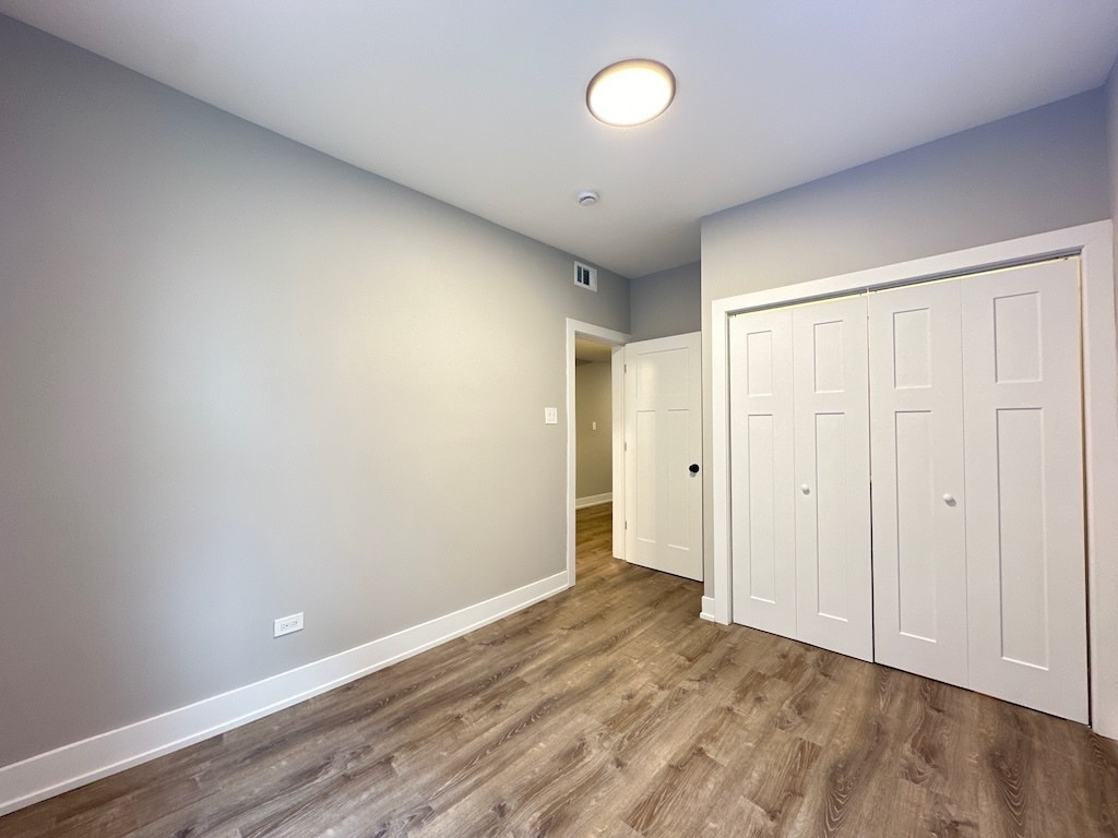 Building Photo - 434 W Aldine Ave