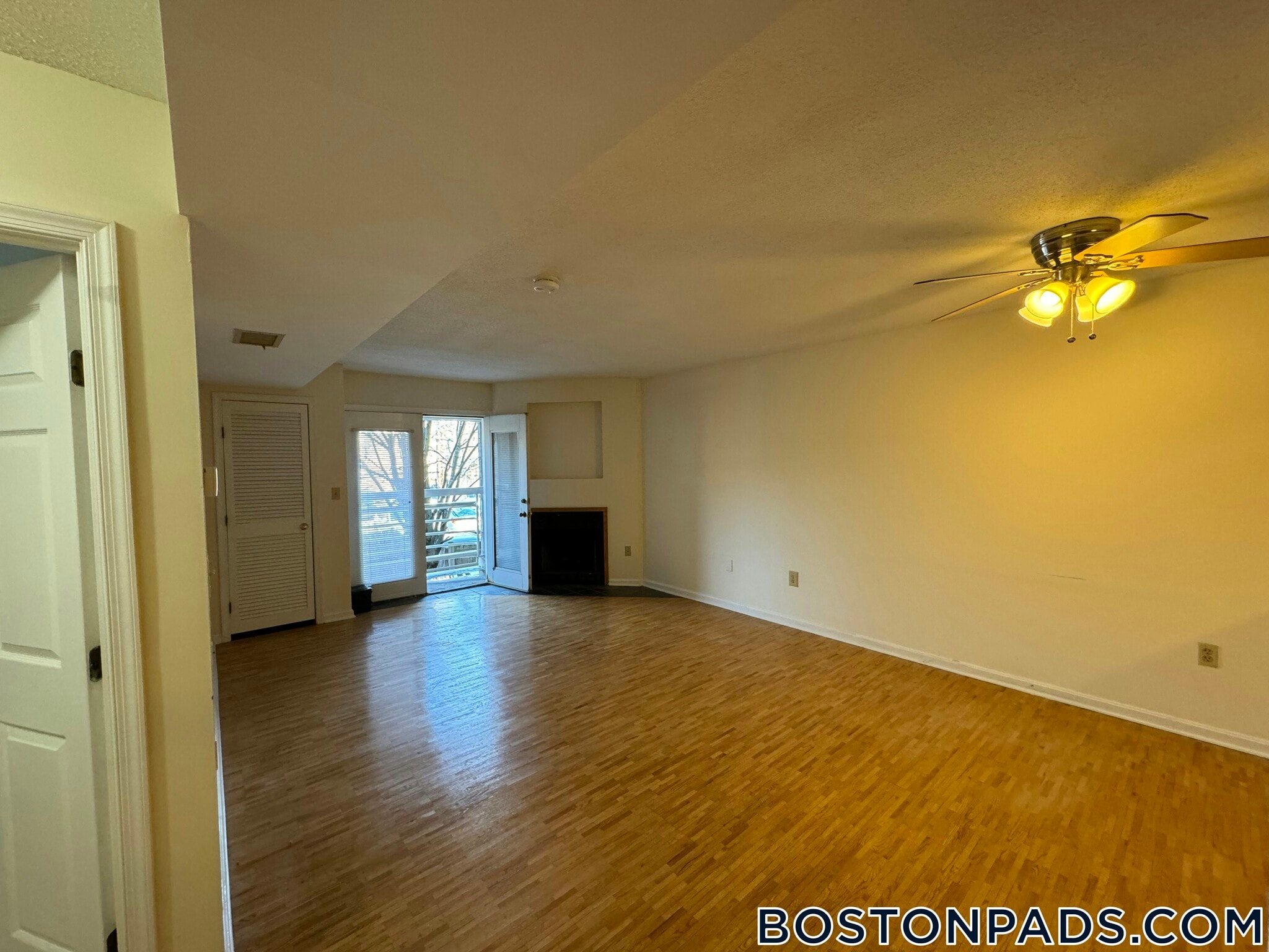 Building Photo - 345 Franklin St