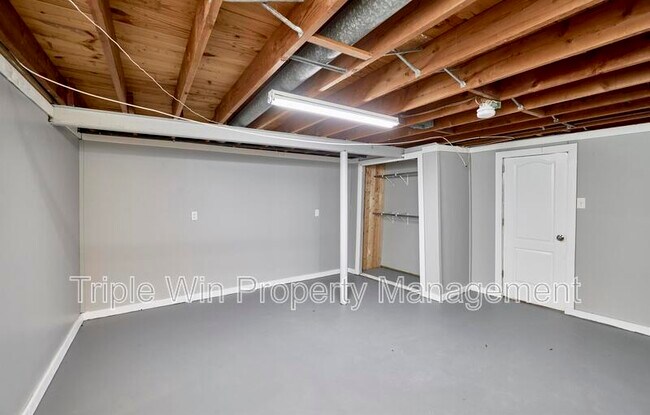 Building Photo - 2770 Dove Dr