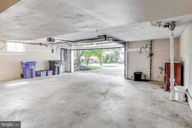 Building Photo - 5903 Osceola Rd