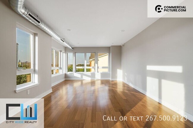 Building Photo - 3202 Capri Dr