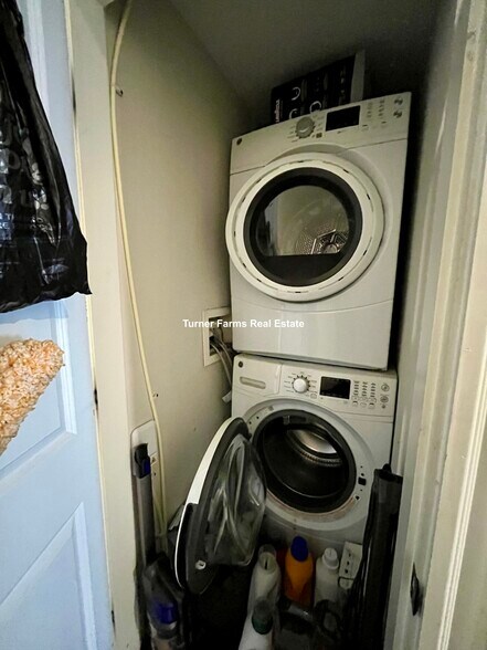 Building Photo - 1520 Tremont St