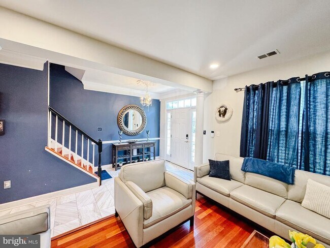 Building Photo - 746 Collington Ct