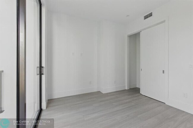 Building Photo - 204 Osceola Park Ln