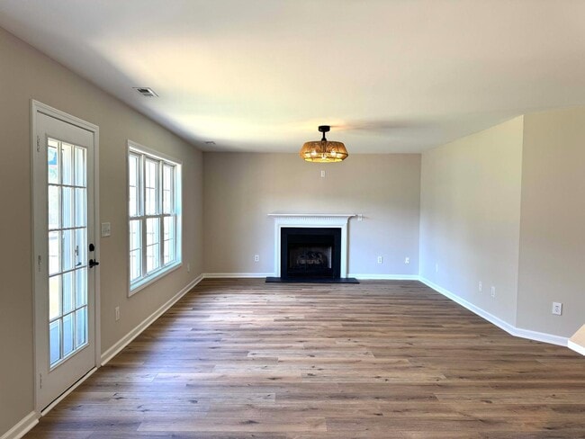 Building Photo - 6331 Shire Ln