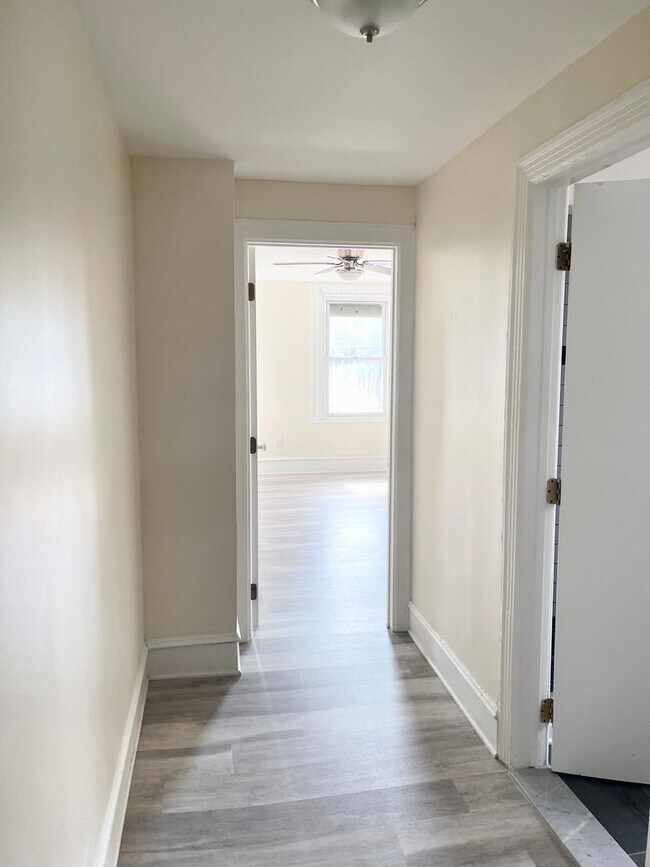 Building Photo - 5119 Hazel Ave