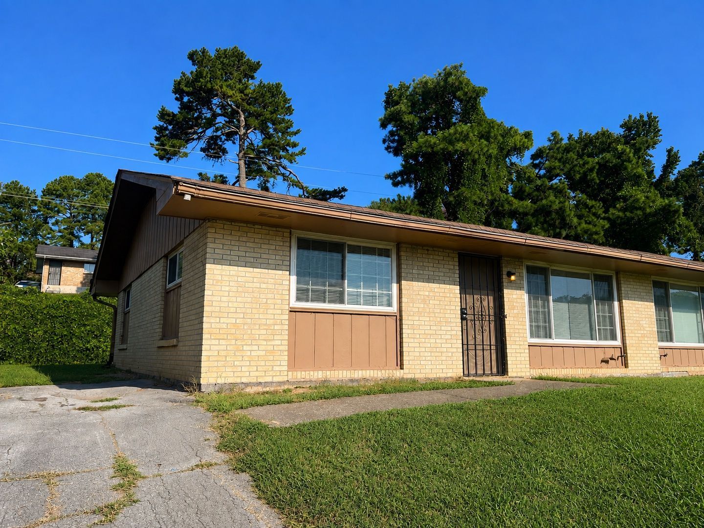 Building Photo - 3973 Teakwood Dr