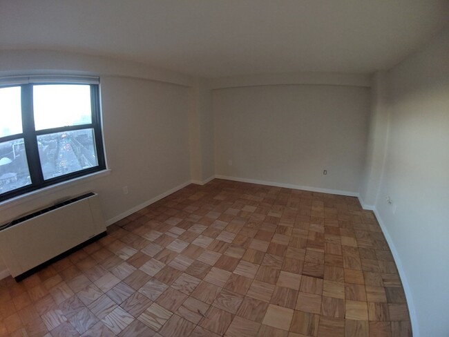 Building Photo - 6 Whittier Pl