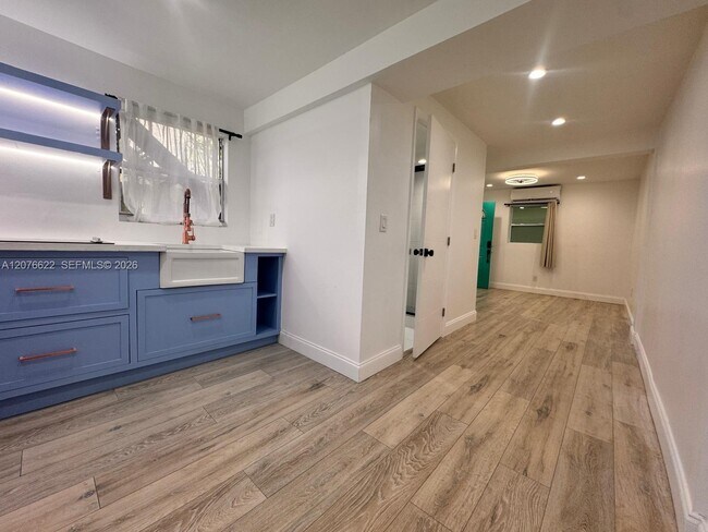 Building Photo - 277 NE 55th St